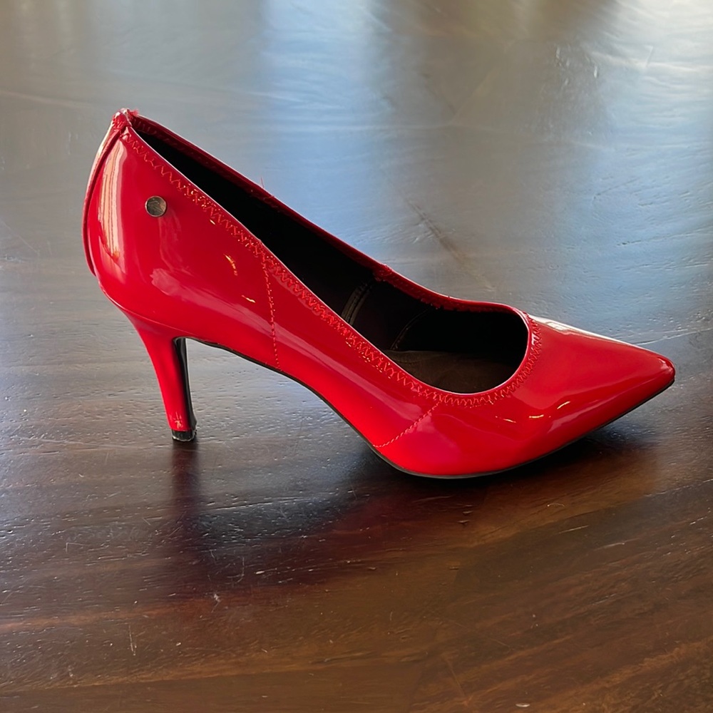 Vera Wang Heels